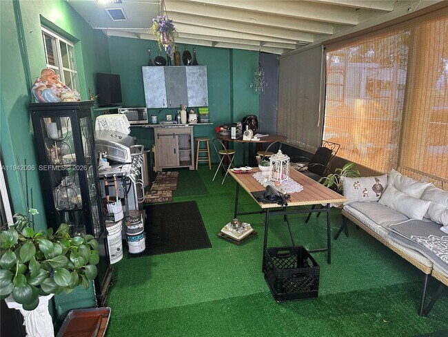 Building Photo - 7400 W 17th Ave