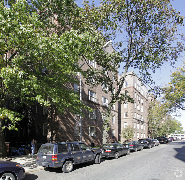 Building Photo - Cambridge Hall