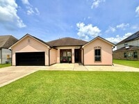 Building Photo - Beautiful 4BR Home with Scenic Lake View Backyard