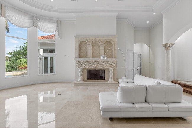 Building Photo - 331 Mizner Lake Estates Dr