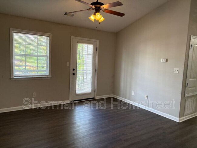 Building Photo - 3800 London Ct SW