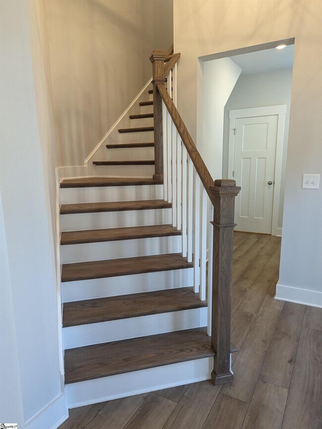 Building Photo - 303 Grange Vly Ln