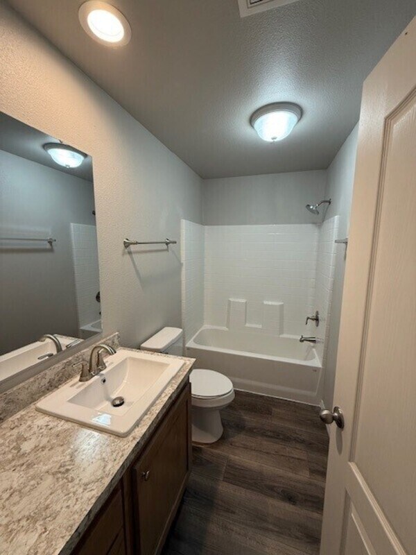 Building Photo - 8446 Sunrise Way