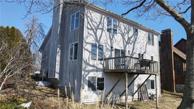 Building Photo - 262 Wood Hill Rd