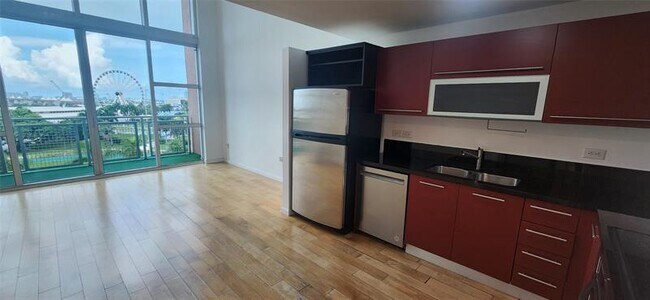 Primary Photo - 253 NE 2nd St