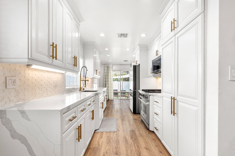 Building Photo - 5400 Columbus Ave