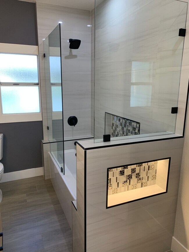 Building Photo - Beautifully Remodeled  4 Bedroom Home In A Desirable Location In Turlock!!