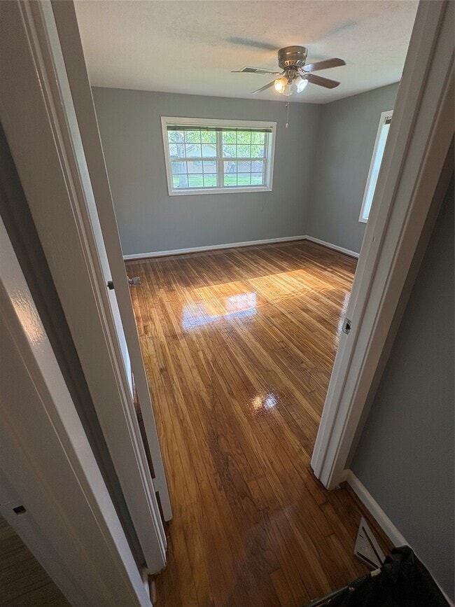 Building Photo - 5223 Sanford Rd