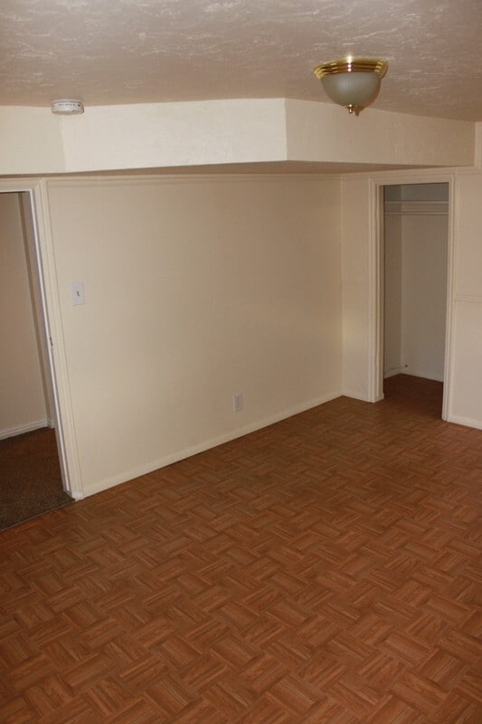 Building Photo - 542 W 700 N St