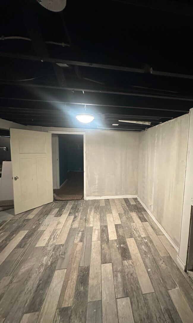 Additional rec/living area - 1444 Dodge St