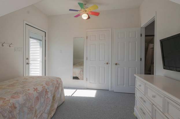 Building Photo - 100 Sheridan Square