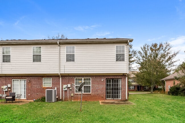 Building Photo - Fantastic 3bd/2.5ba home! Let yourself in!