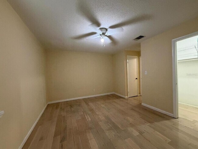 Building Photo - 7501 Gallineta Ct
