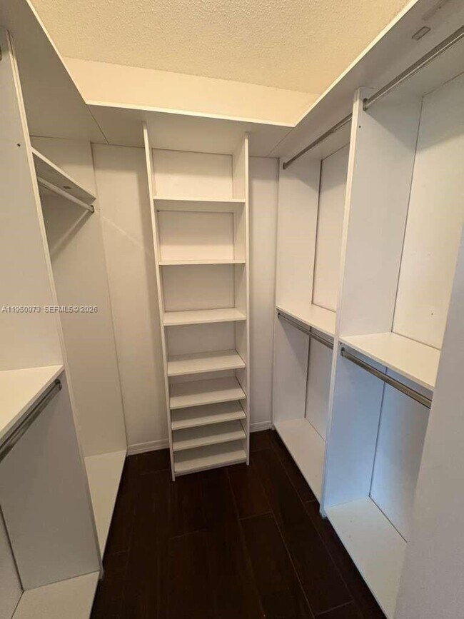 Building Photo - 5305 SW 126th Terrace