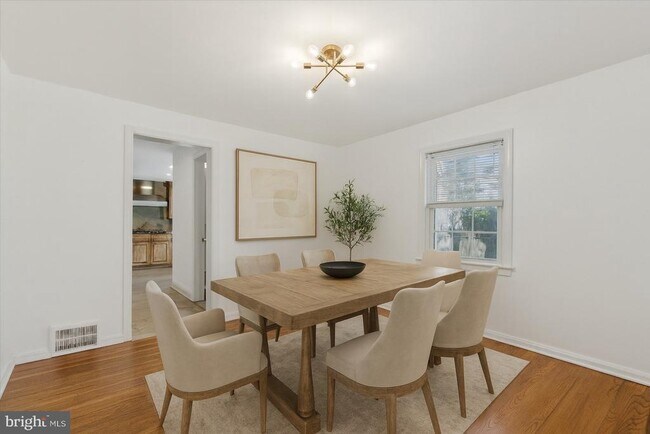 Building Photo - 433 Haverford Rd