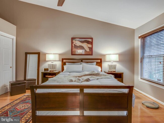 Building Photo - 11300 Fairwind Way