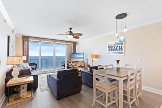 Building Photo - 365 E Beach Blvd