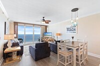 Building Photo - 365 E Beach Blvd