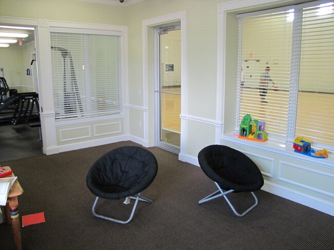 Building Photo - Gorgeous 3/2 Condo with 1 Car Garage in Ex...