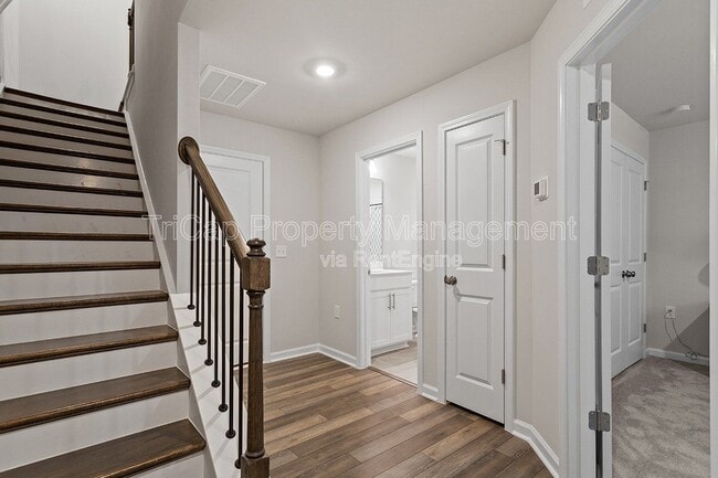 Building Photo - 1721 Chirping Trl