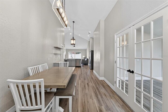 Building Photo - 523 Napa Valley Cir