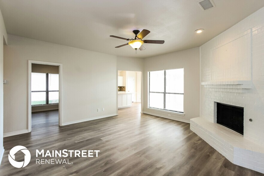 Building Photo - 9214 Chimneywood Dr