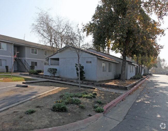 Building Photo - Cameron Commons