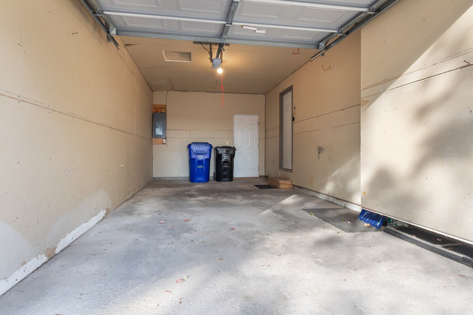 Building Photo - 1800 E Northland Ave