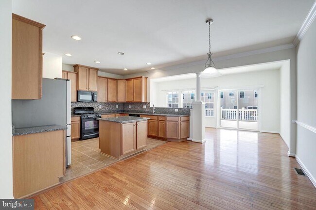 Building Photo - 25767 Double Bridle Terrace