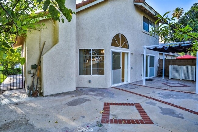 Building Photo - 176 Cll Renata