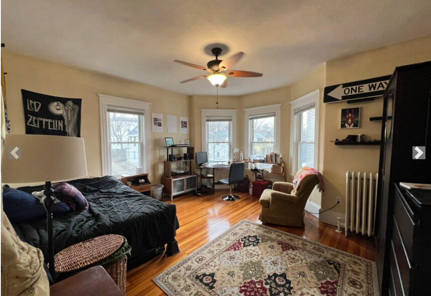 Building Photo - 121 Liberty Rd