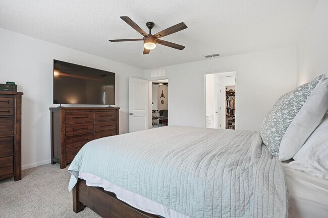 Building Photo - 5043 Big Pine Dr