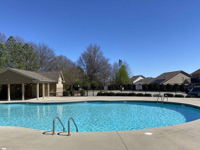 Building Photo - 126 Northwild Dr