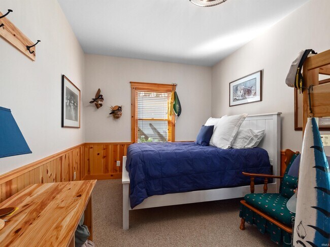 Building Photo - 1905 E 750 S