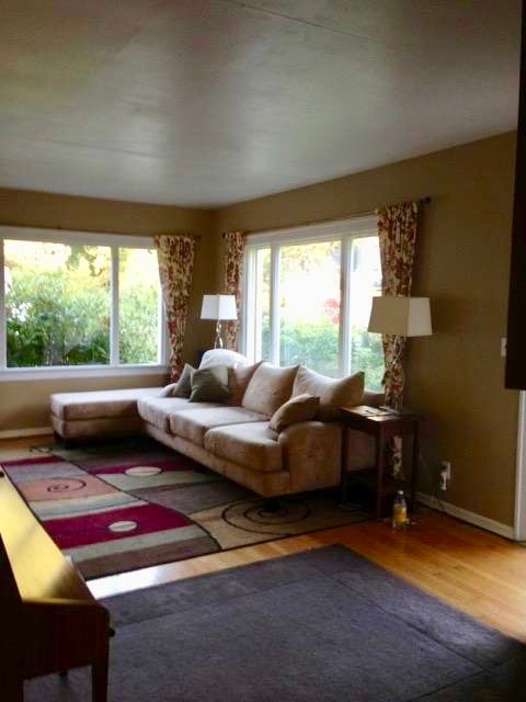 Building Photo - 726 Governor Stevens Ave SE