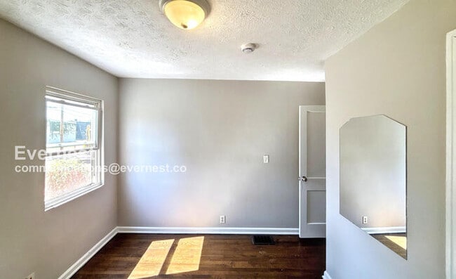 Building Photo - 1261 Hildreth Ave