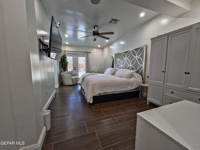 Building Photo - 7321 Cuba Dr