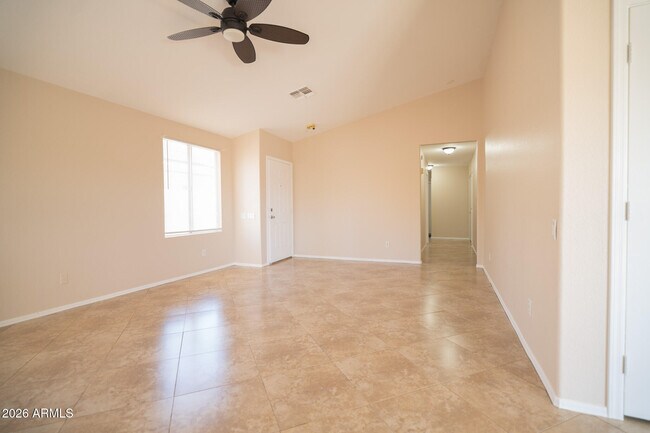 Building Photo - 1914 S Palo Verde Dr