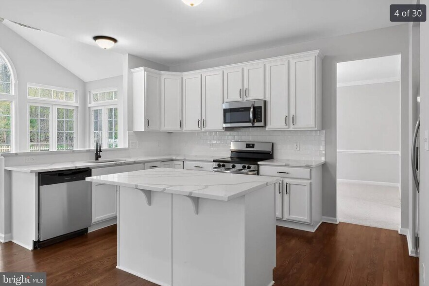 Building Photo - 116 Bethel Springs Dr