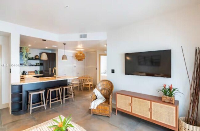 Building Photo - 481 NE 29th St