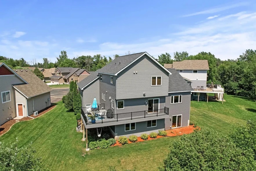 Building Photo - 5265 Fenson Ct N