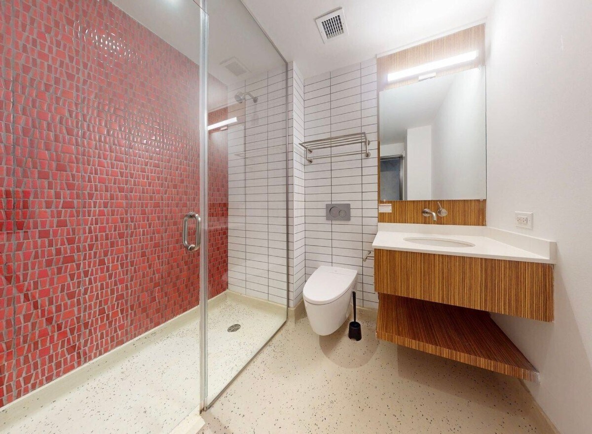 Building Photo - Gorgeous Views From Furnished Studio in Luxury Building
