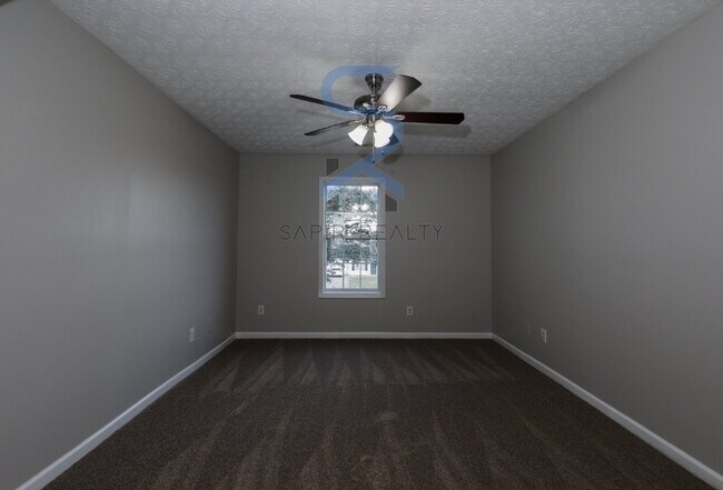 Building Photo - LIMITED-TIME OFFER! Apply today with NO APPLICATION FEE! Terms apply. Call (678) 487-7896, Option...