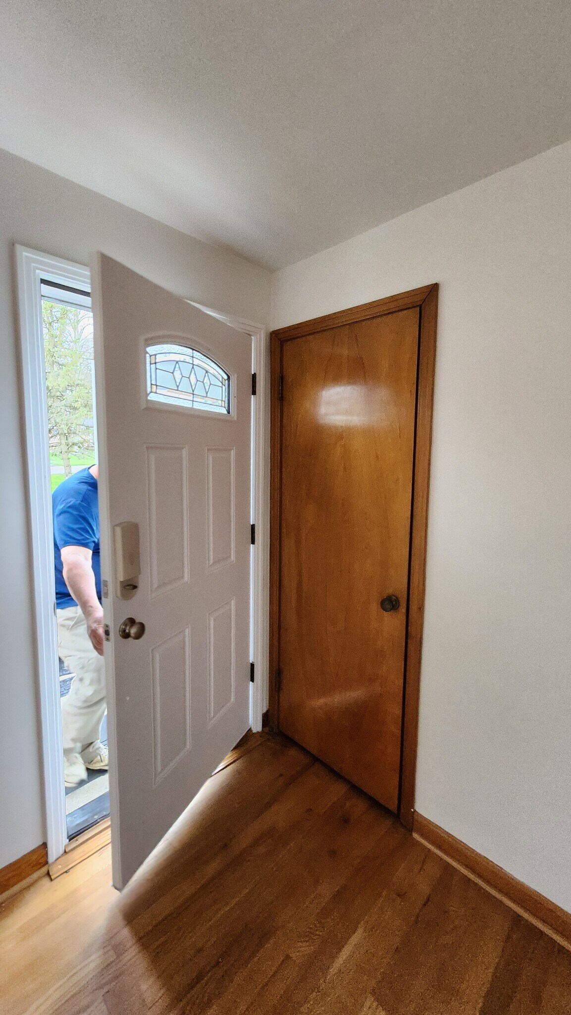 Front Entry - 8446 Clough Pike