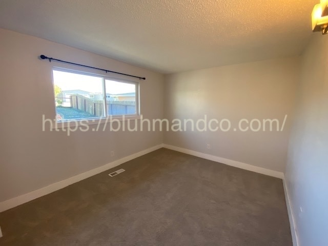 Building Photo - 3195 White Cir