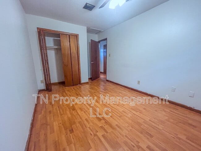 Building Photo - 2830 Louisiana Ave