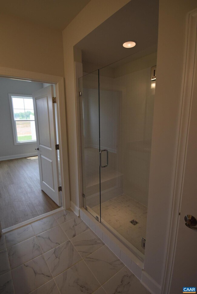 Building Photo - 129 Crabapple Ln