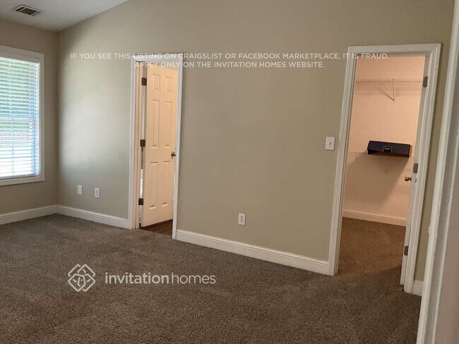 Building Photo - 4952 Bird Rd