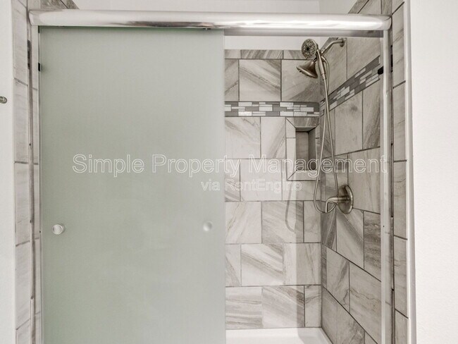 Building Photo - 1603 SW 23rd St