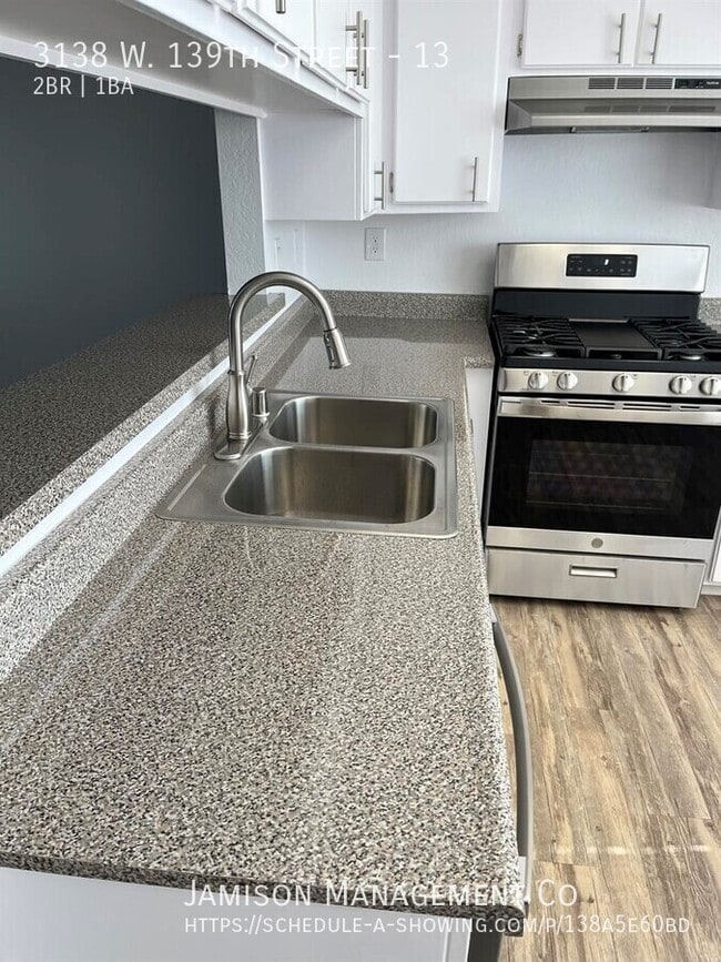 Building Photo - 3138 139th St